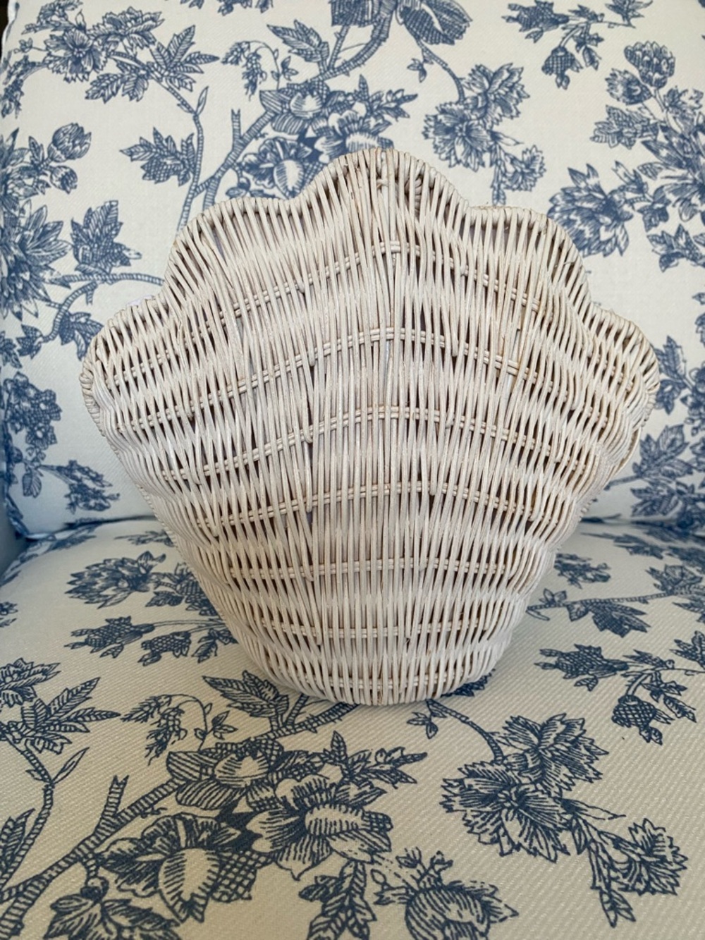 Seashell wicker purse crossbody bag